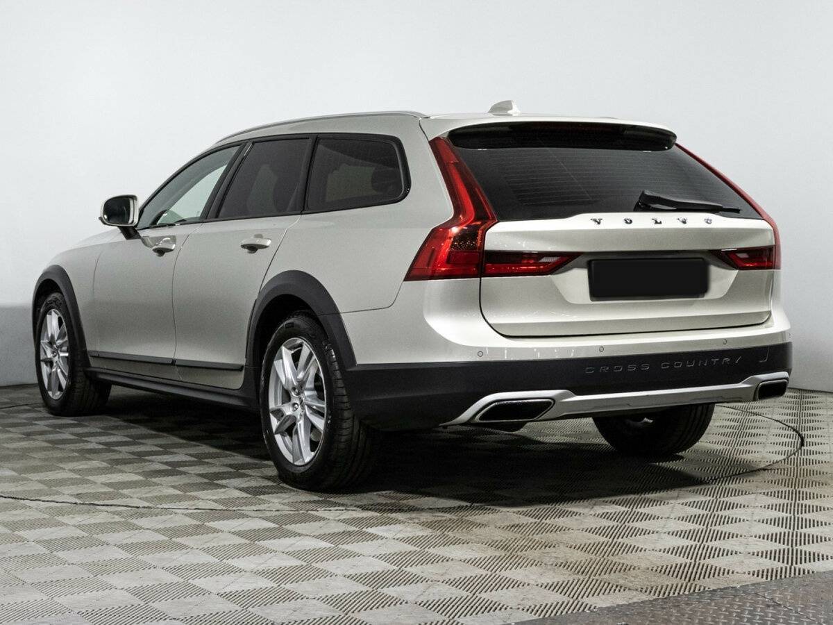 Volvo V90 Cross Country 2017 года с пробегом. Фото: #5