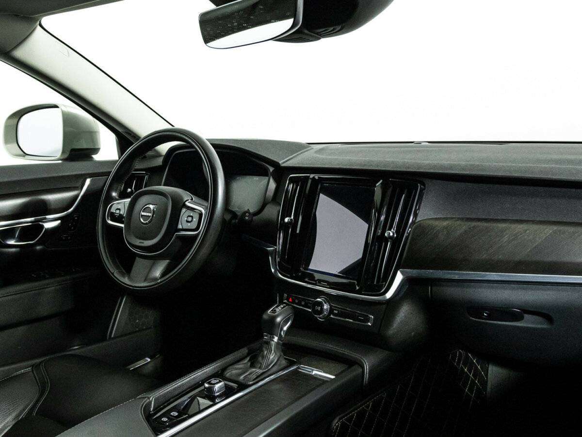 Volvo V90 Cross Country 2017 года с пробегом. Фото: #7