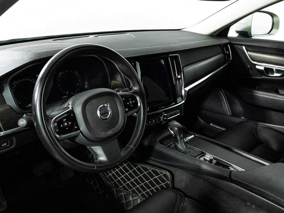 Volvo V90 Cross Country 2017 года с пробегом. Фото: #9