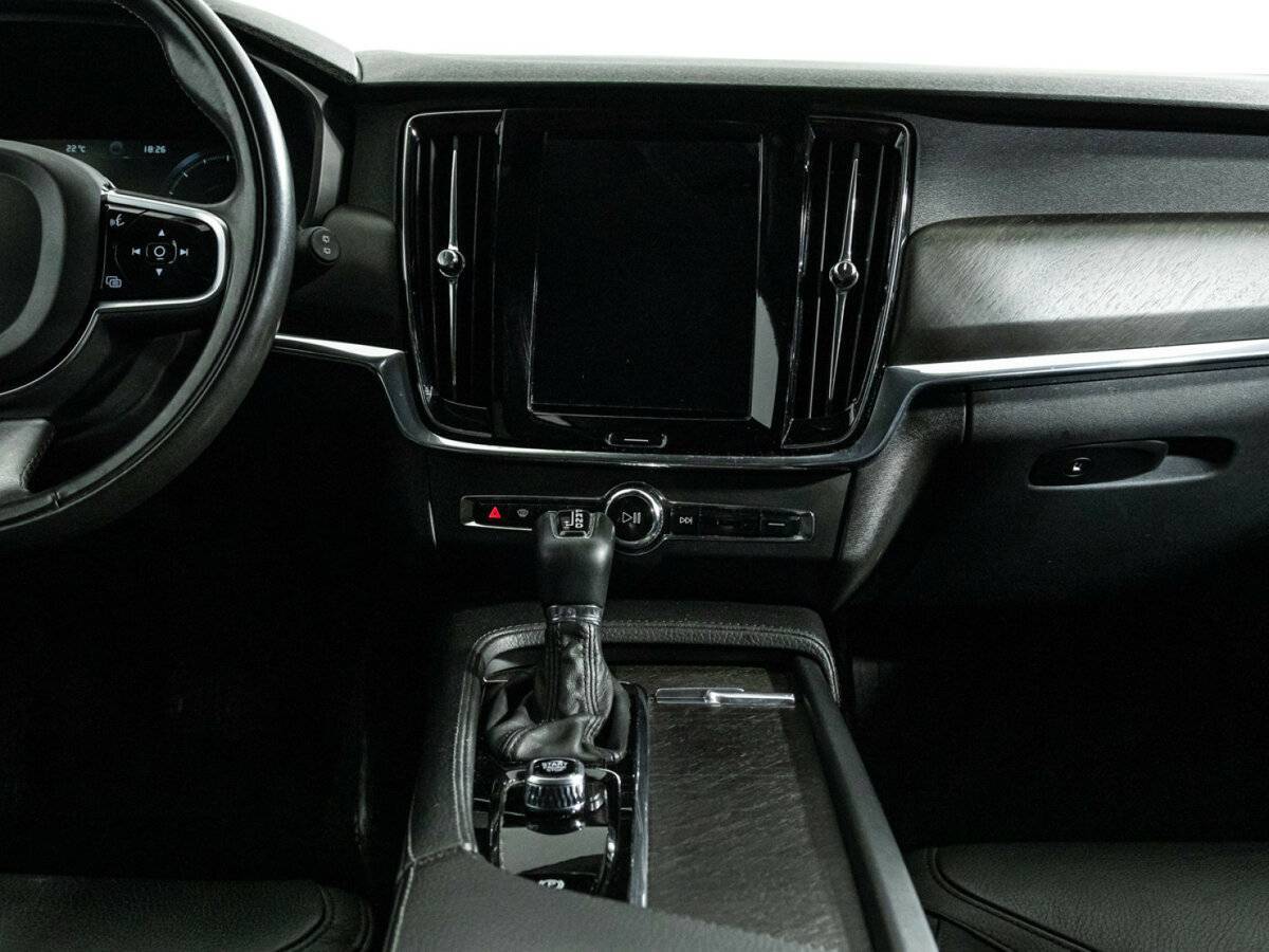 Volvo V90 Cross Country 2017 года с пробегом. Фото: #12