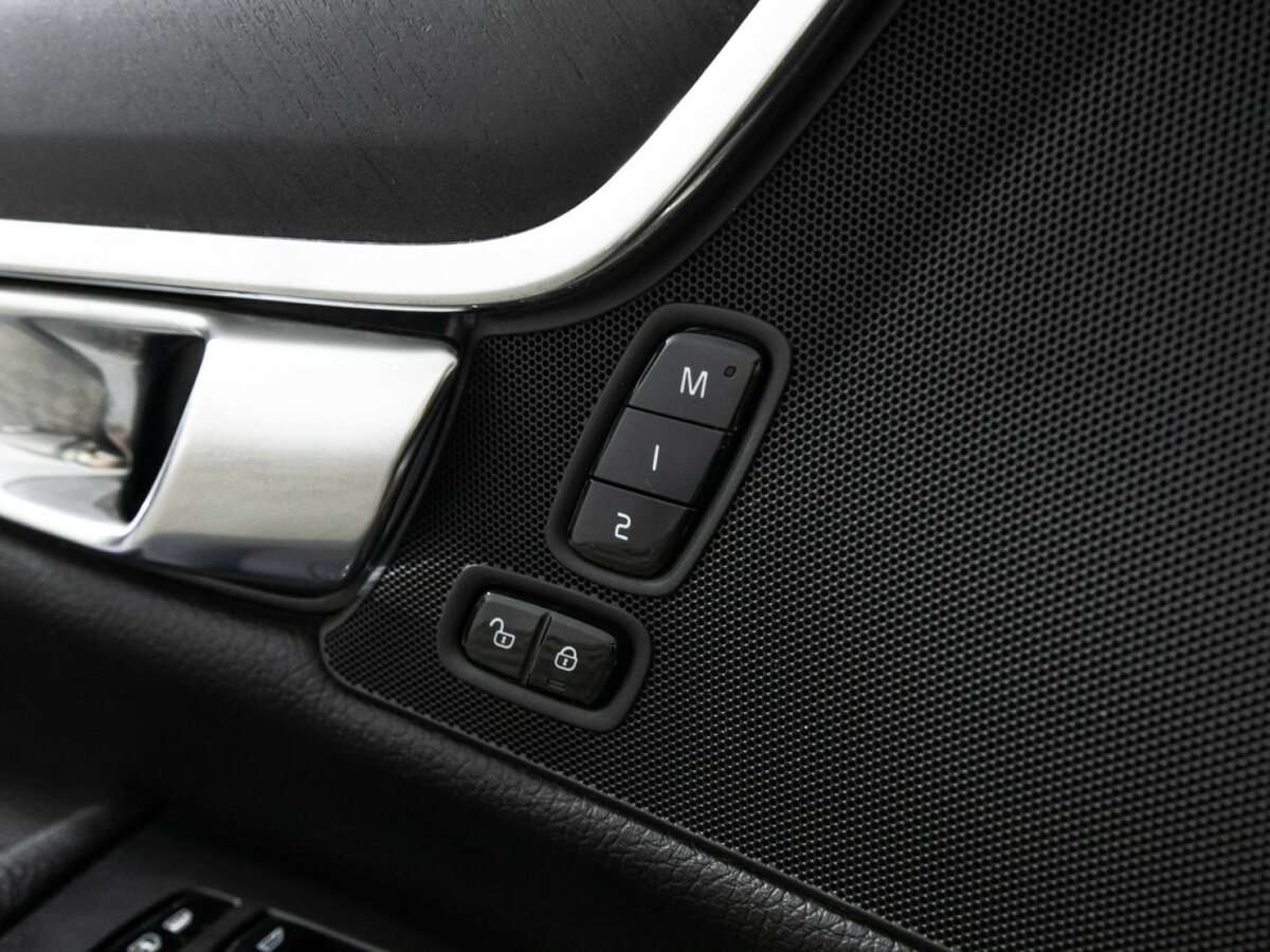 Volvo V90 Cross Country 2017 года с пробегом. Фото: #15