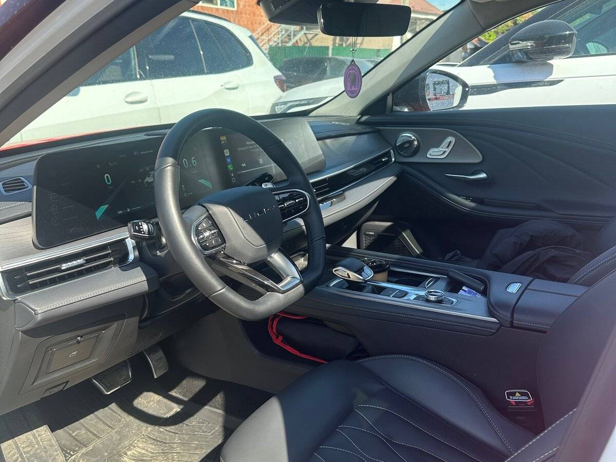 Chery Arrizo 8 2023 года с пробегом. Фото: #5