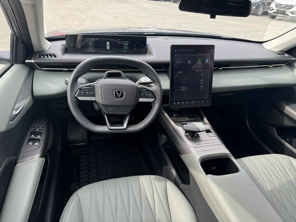 Changan Lamore 2024 года с пробегом. Фото: #5