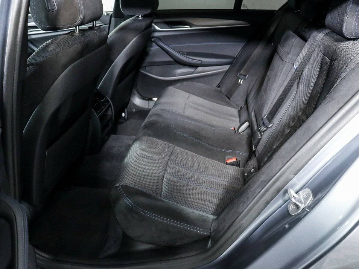 BMW 5 серии 2019 года с пробегом. Фото: #6