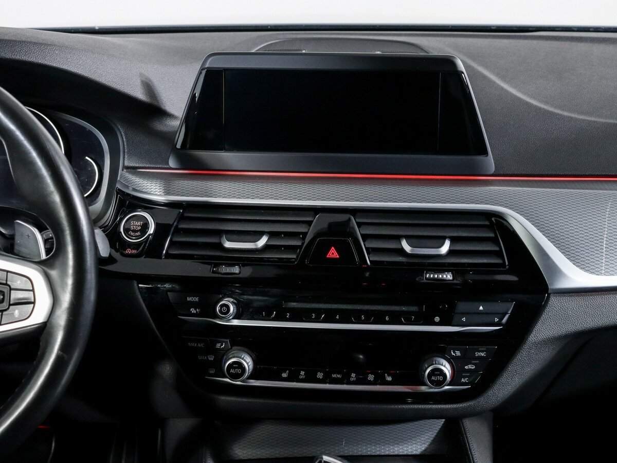 BMW 5 серии 2019 года с пробегом. Фото: #9