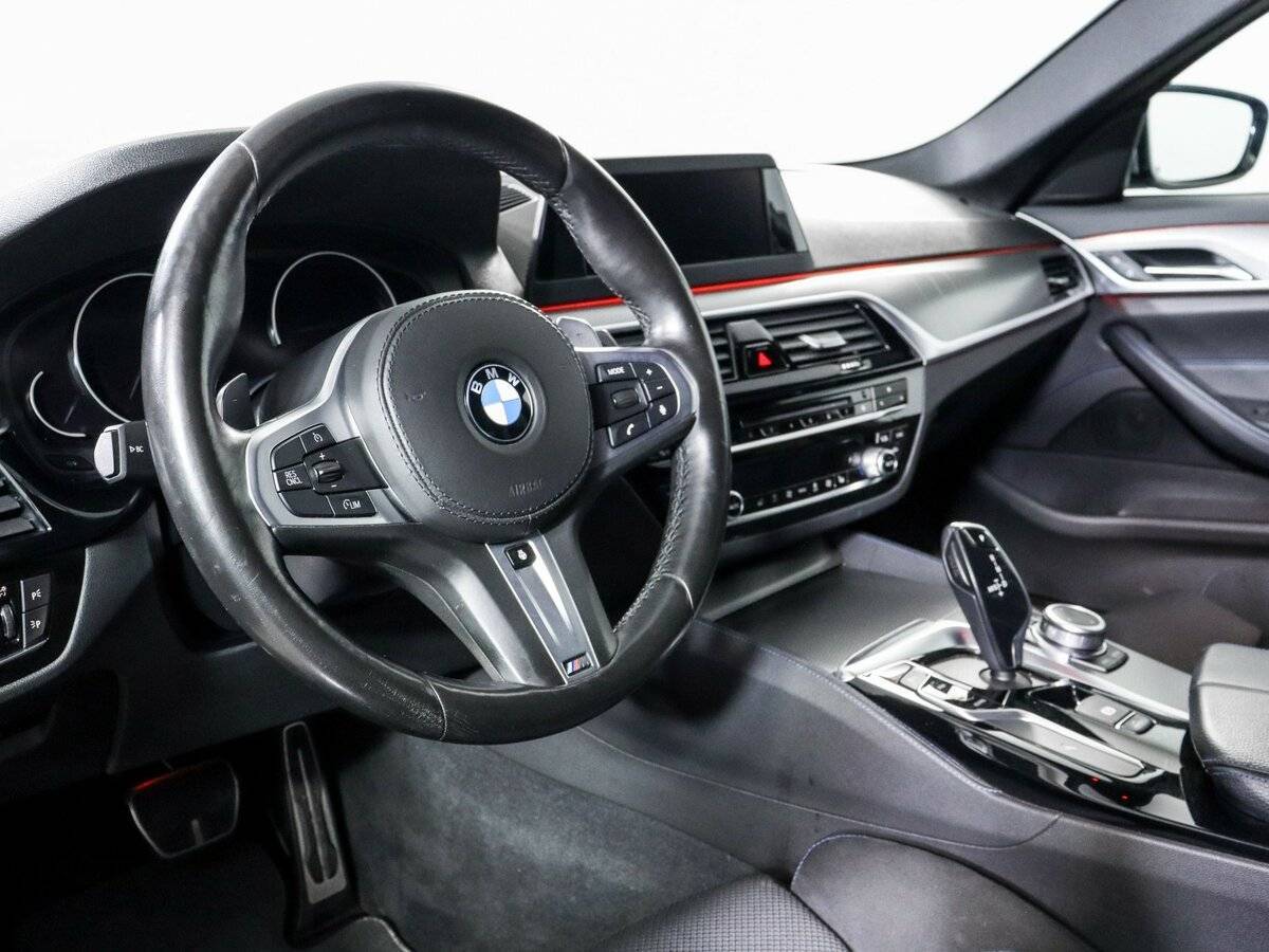 BMW 5 серии 2019 года с пробегом. Фото: #10