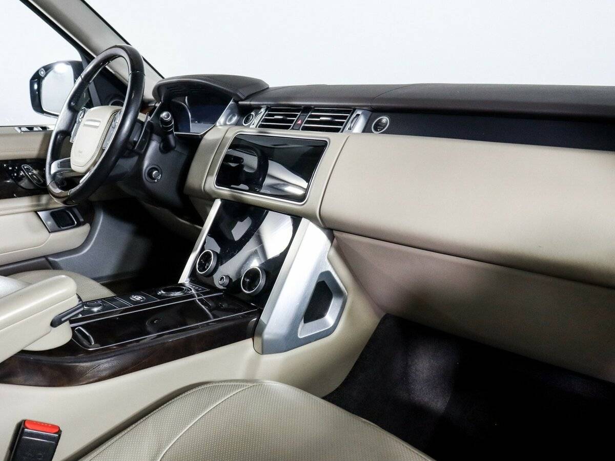 Land Rover Range Rover 2018 года с пробегом. Фото: #5