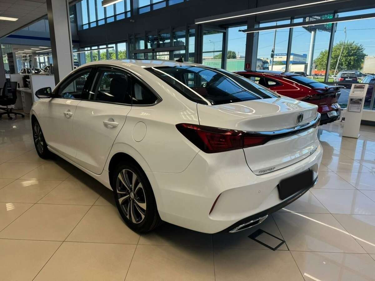 Changan Eado Plus 2023 года с пробегом. Фото: #3