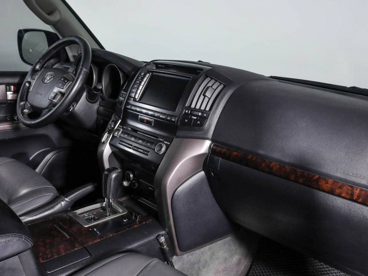 Toyota Land Cruiser 2008 года с пробегом. Фото: #8