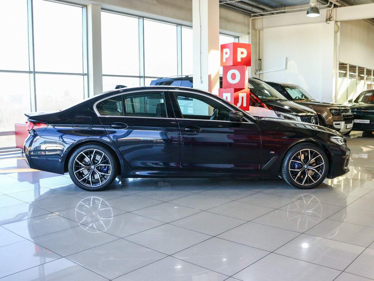 BMW 5 серии 2022 года с пробегом. Фото: #3