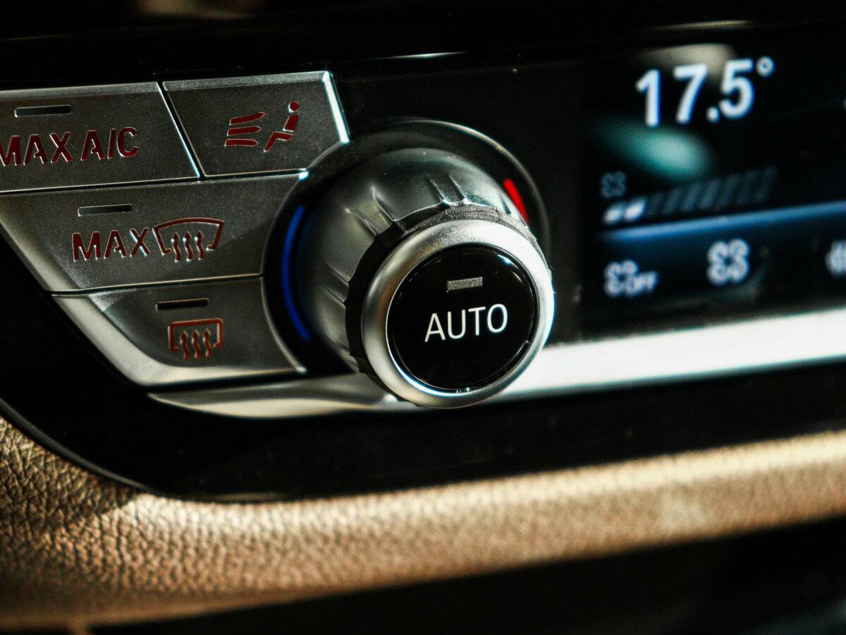 BMW 5 серии 2022 года с пробегом. Фото: #31