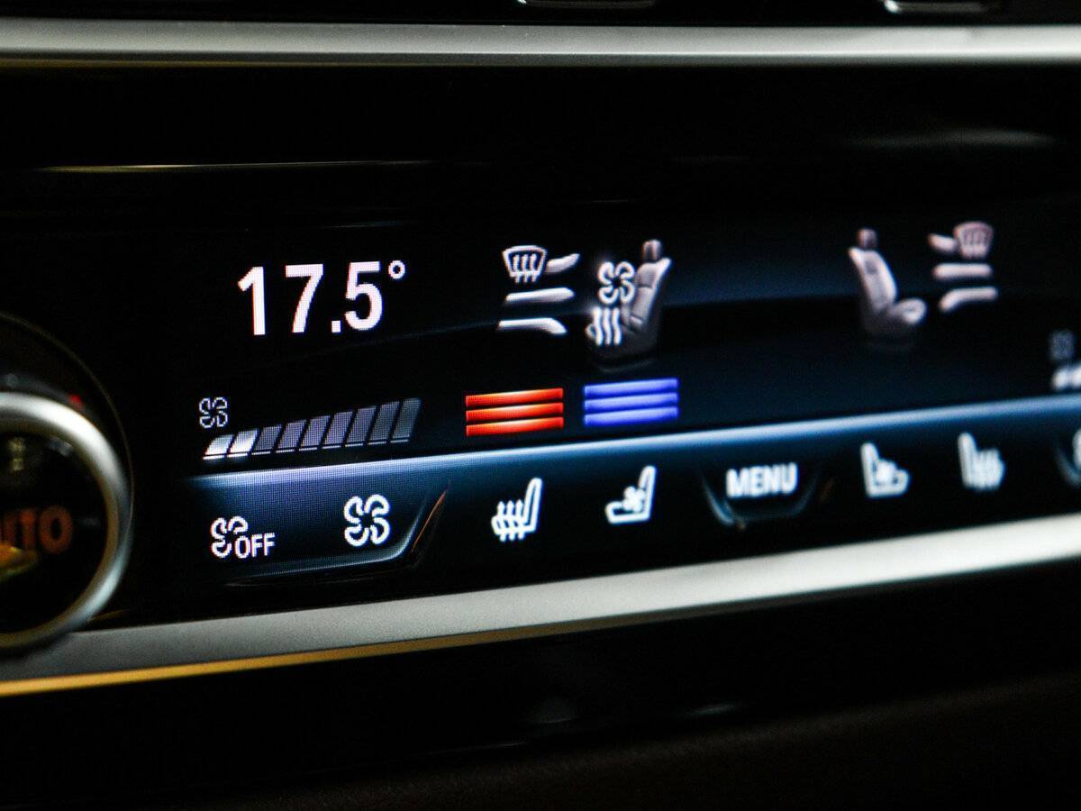 BMW 5 серии 2022 года с пробегом. Фото: #39