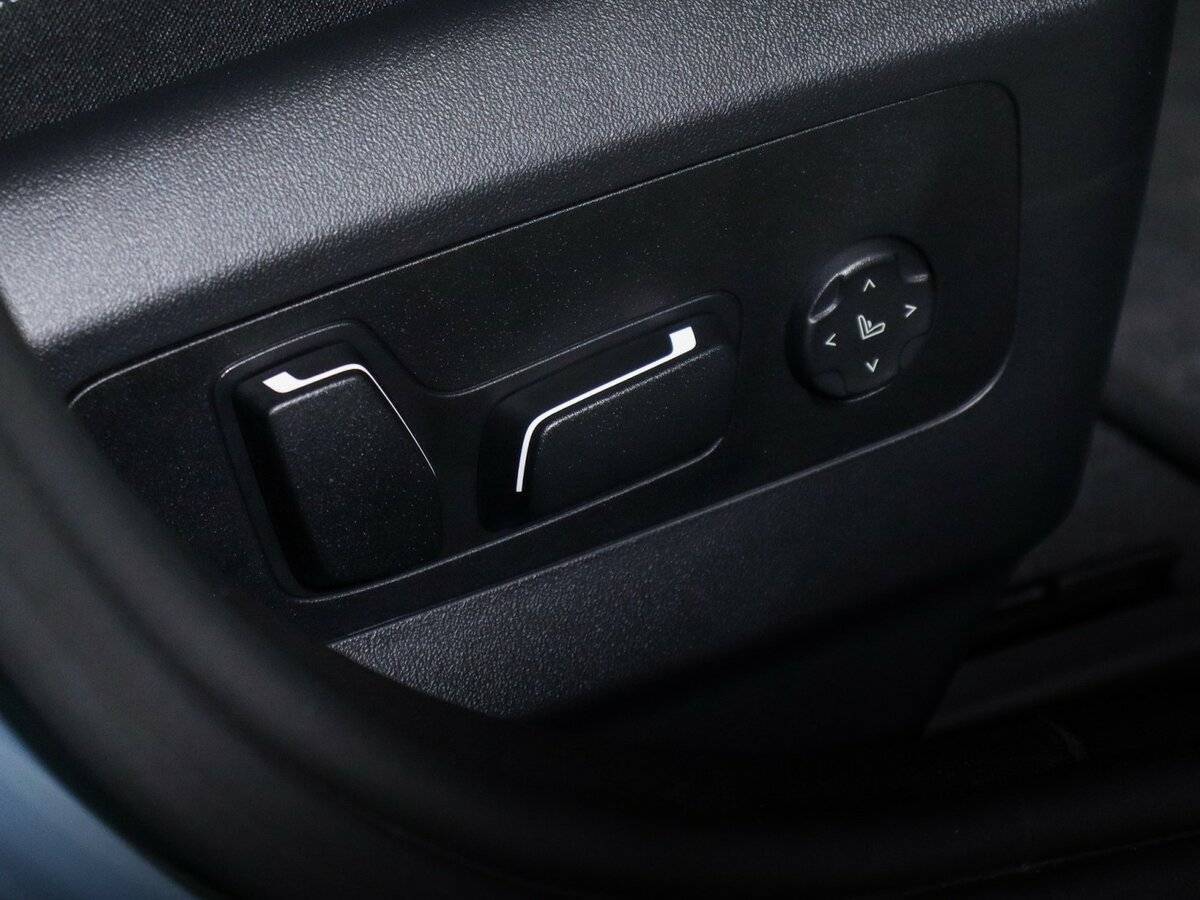 BMW 5 серии 2023 года с пробегом. Фото: #17