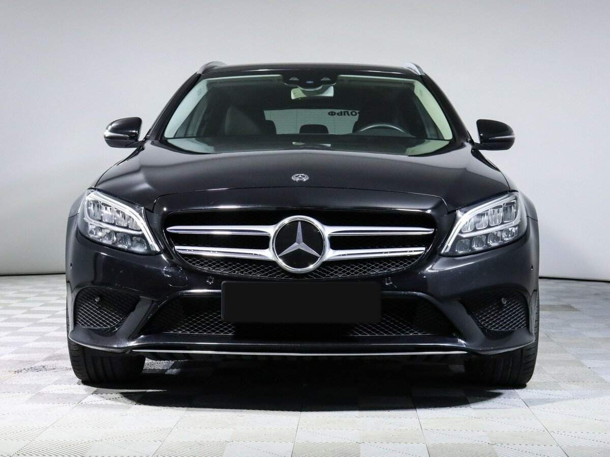 Mercedes-Benz C-Класс 2019 года с пробегом. Фото: #1