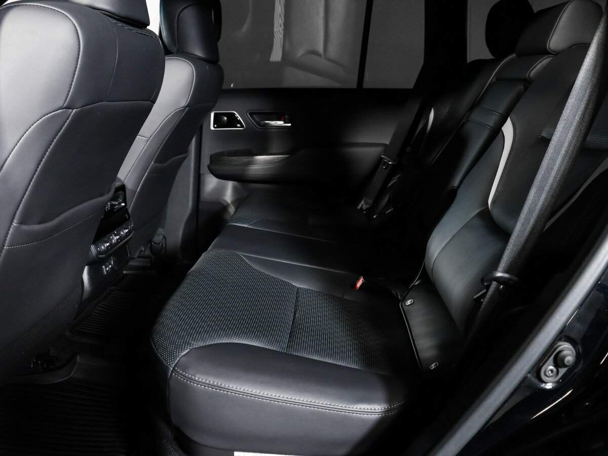 Toyota Land Cruiser 2021 года с пробегом. Фото: #9