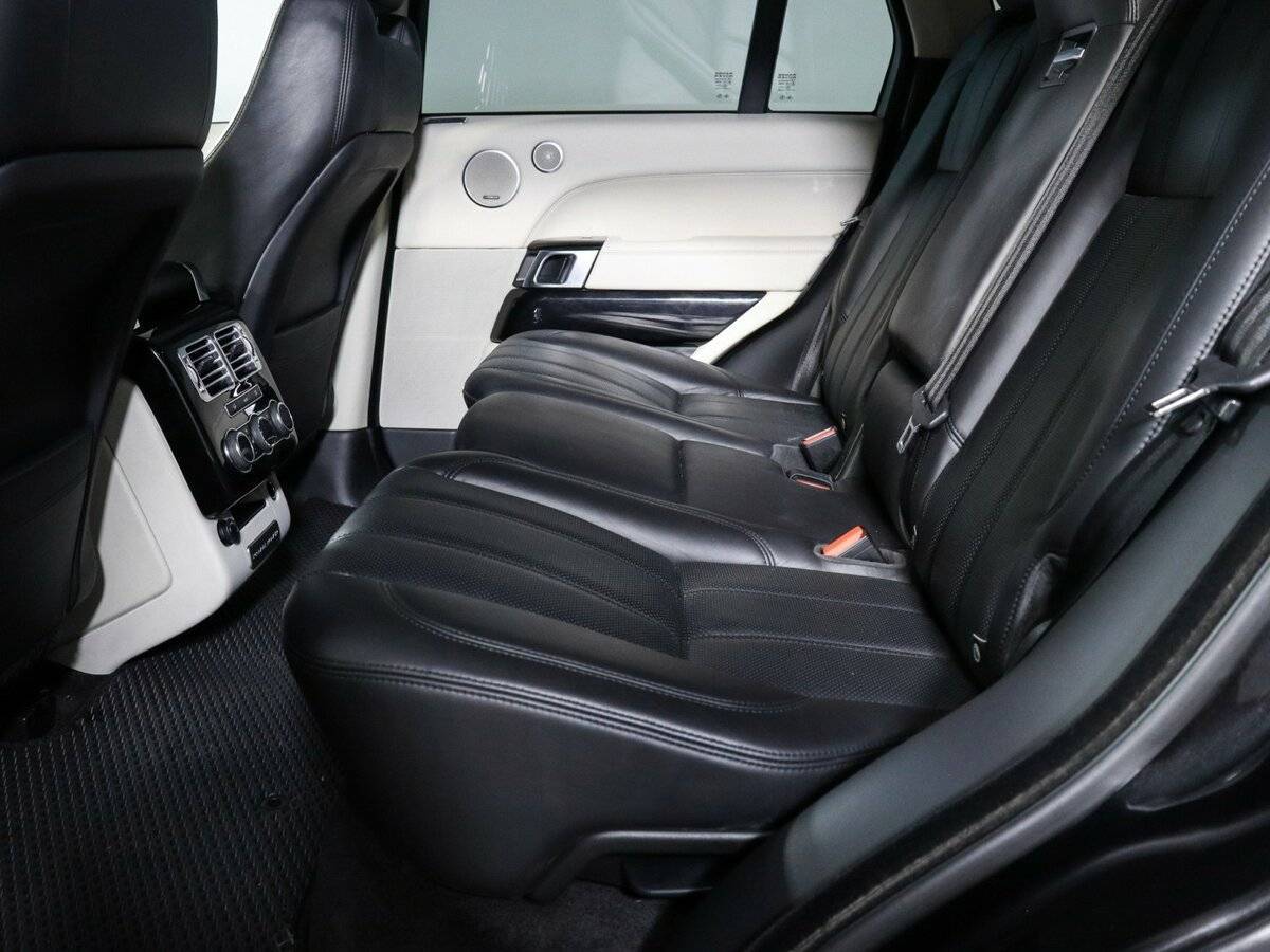 Land Rover Range Rover 2015 года с пробегом. Фото: #9