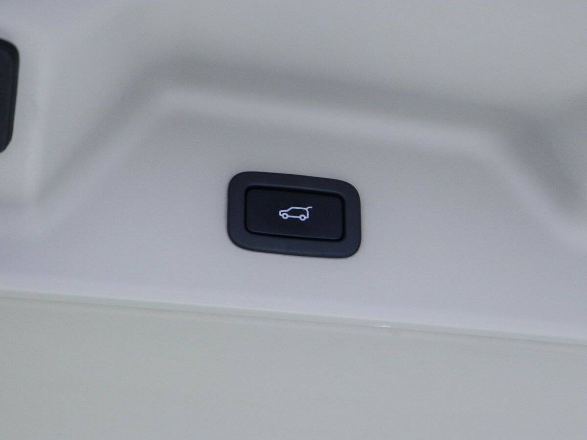 Land Rover Range Rover 2015 года с пробегом. Фото: #18