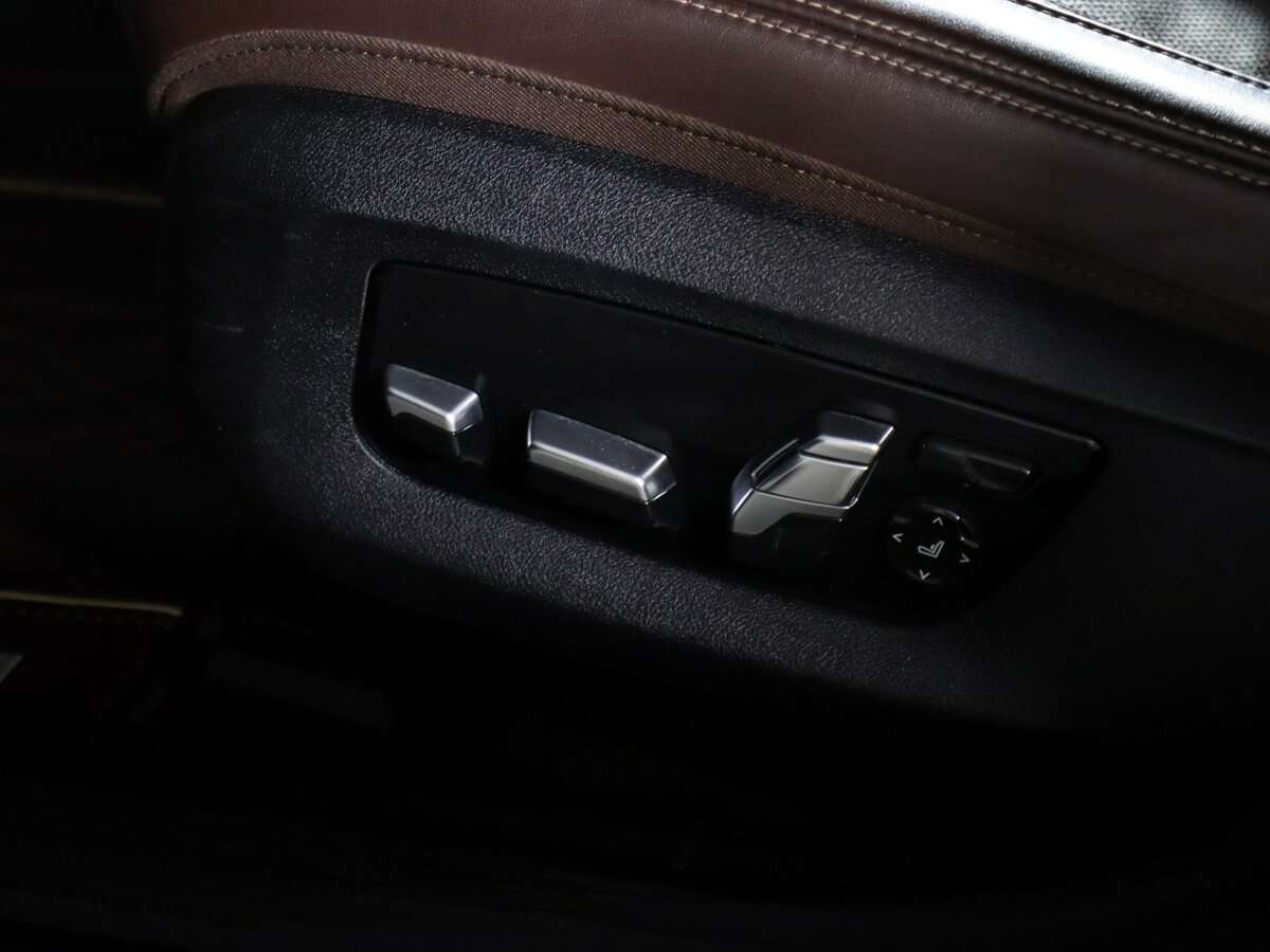 BMW 5 серии 2018 года с пробегом. Фото: #18