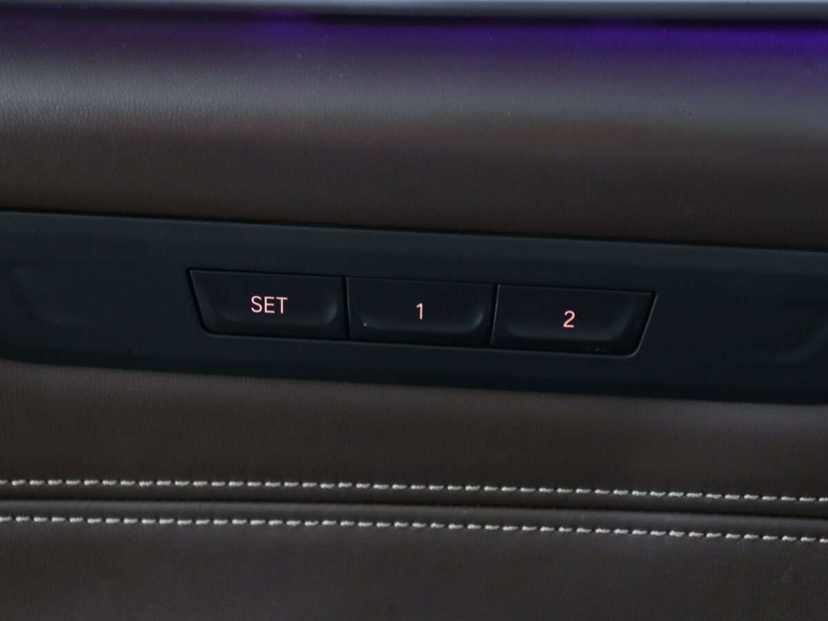 BMW 5 серии 2018 года с пробегом. Фото: #19