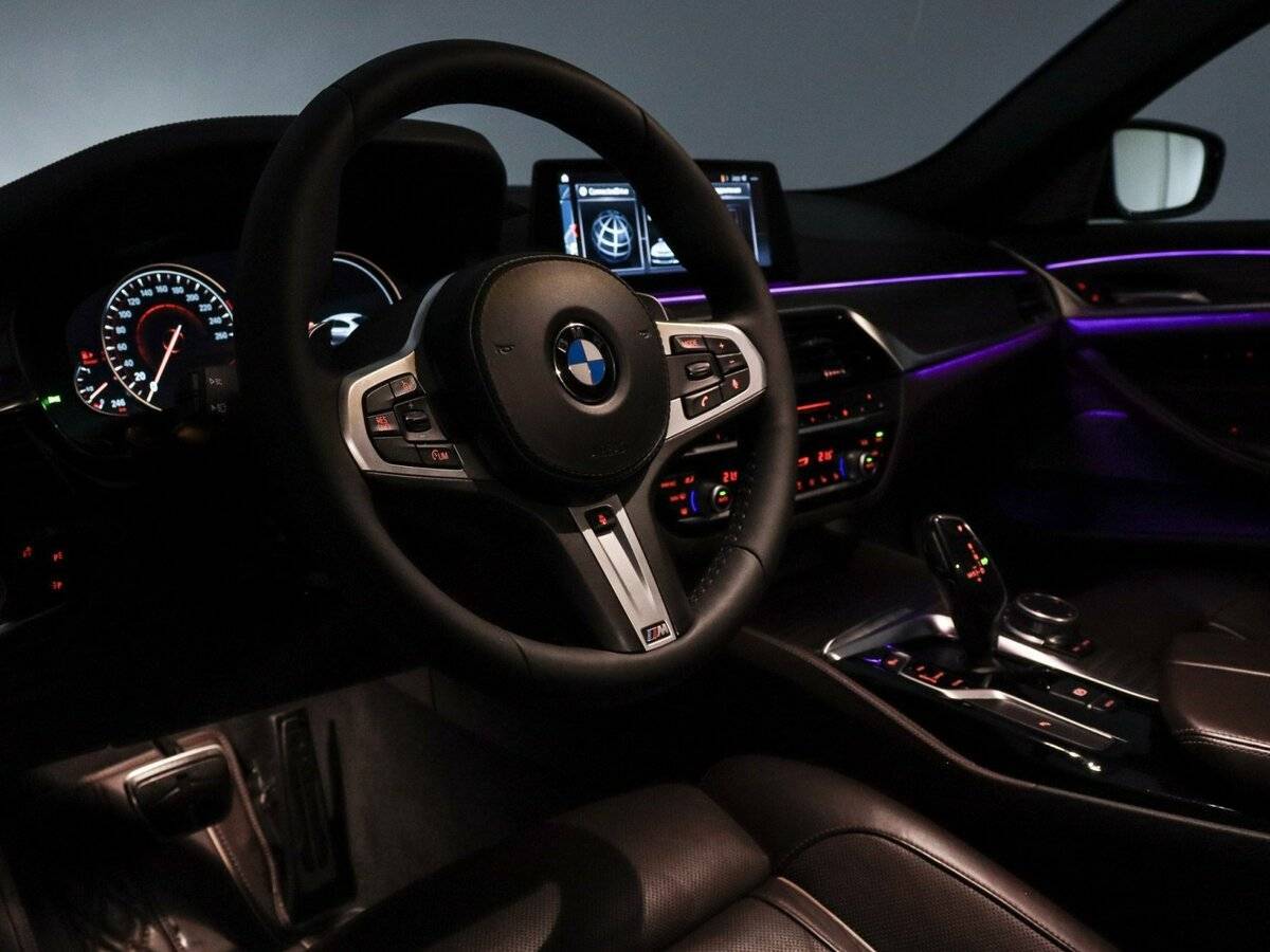 BMW 5 серии 2018 года с пробегом. Фото: #39