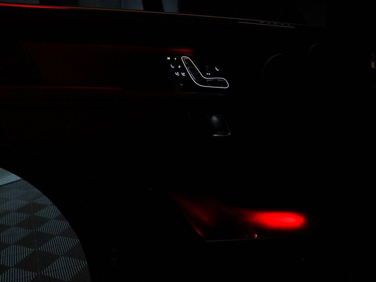 Land Rover Range Rover 2019 года с пробегом. Фото: #15