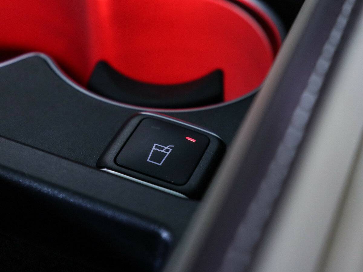 Mercedes-Benz Maybach S-Класс 2016 года с пробегом. Фото: #24