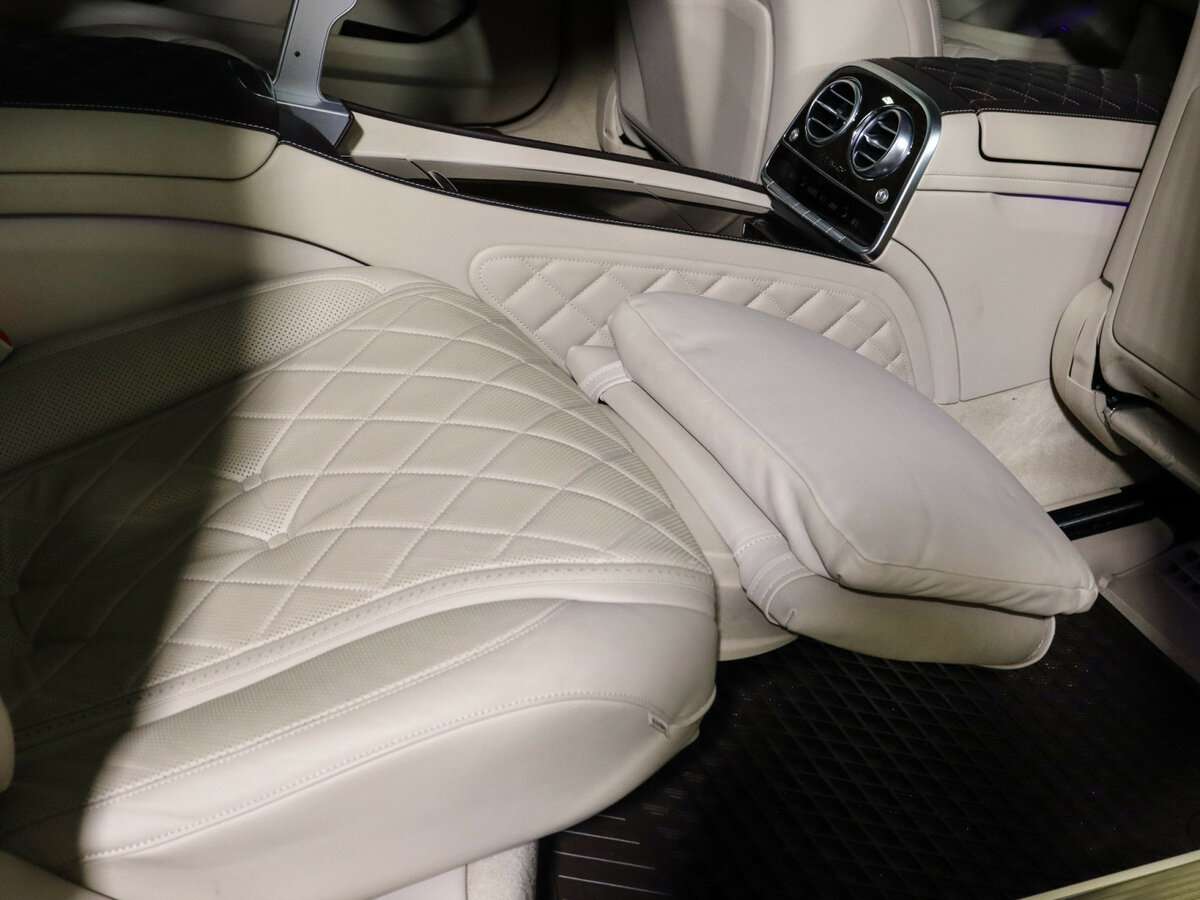 Mercedes-Benz Maybach S-Класс 2016 года с пробегом. Фото: #28