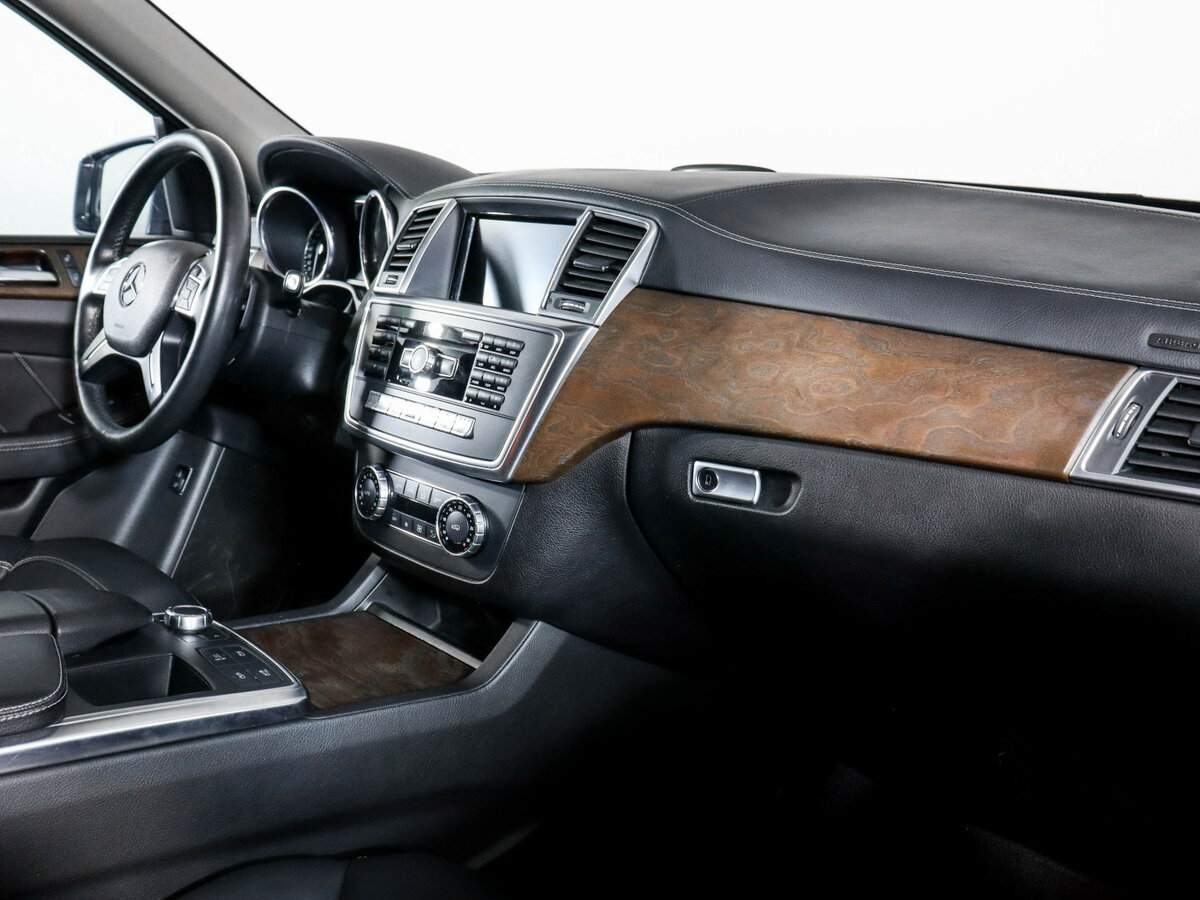 Mercedes-Benz GL-Класс 2014 года с пробегом. Фото: #8