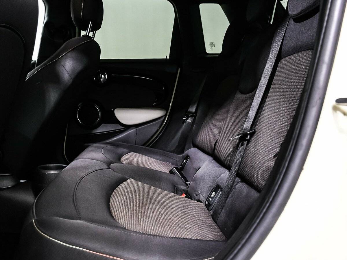 Mini Hatch 2020 года с пробегом. Фото: #13