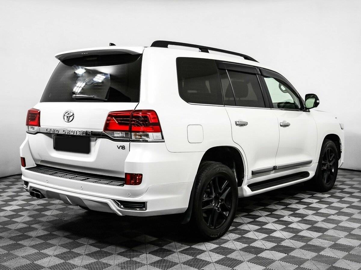 Toyota Land Cruiser 2015 года с пробегом. Фото: #4