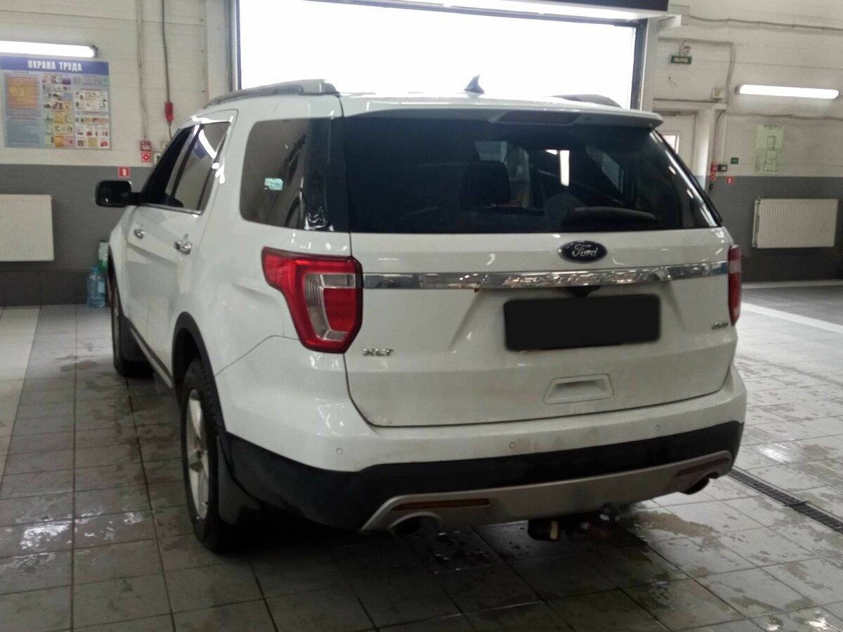 Ford Explorer 2017 года с пробегом. Фото: #3