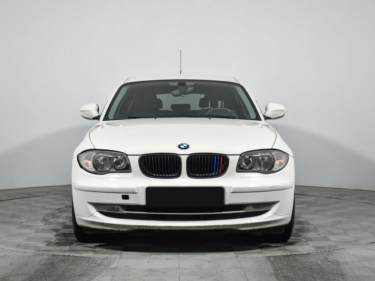 BMW 1 серии 2010 года с пробегом. Фото: #1