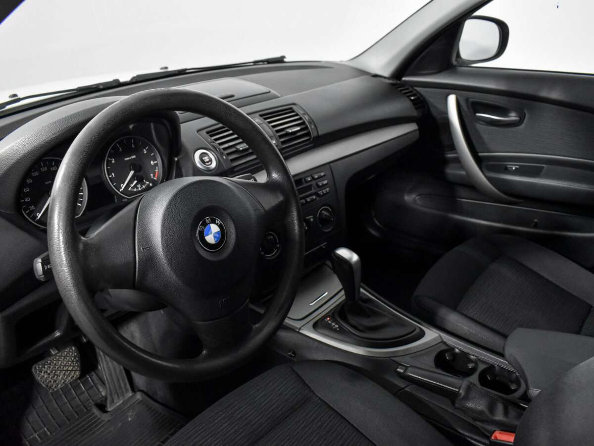 BMW 1 серии 2010 года с пробегом. Фото: #8