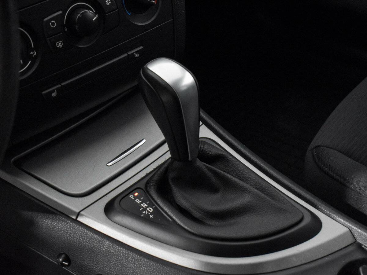 BMW 1 серии 2010 года с пробегом. Фото: #9