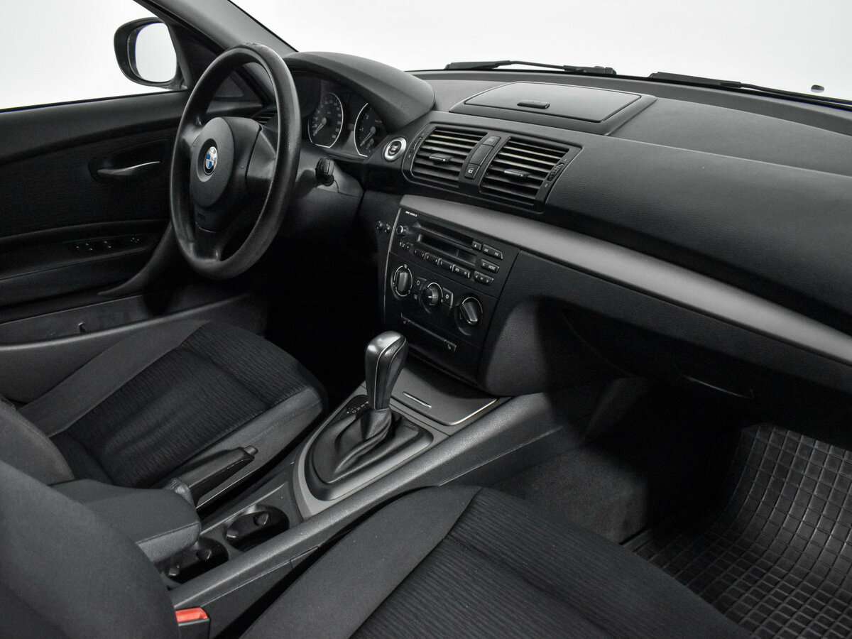 BMW 1 серии 2010 года с пробегом. Фото: #14