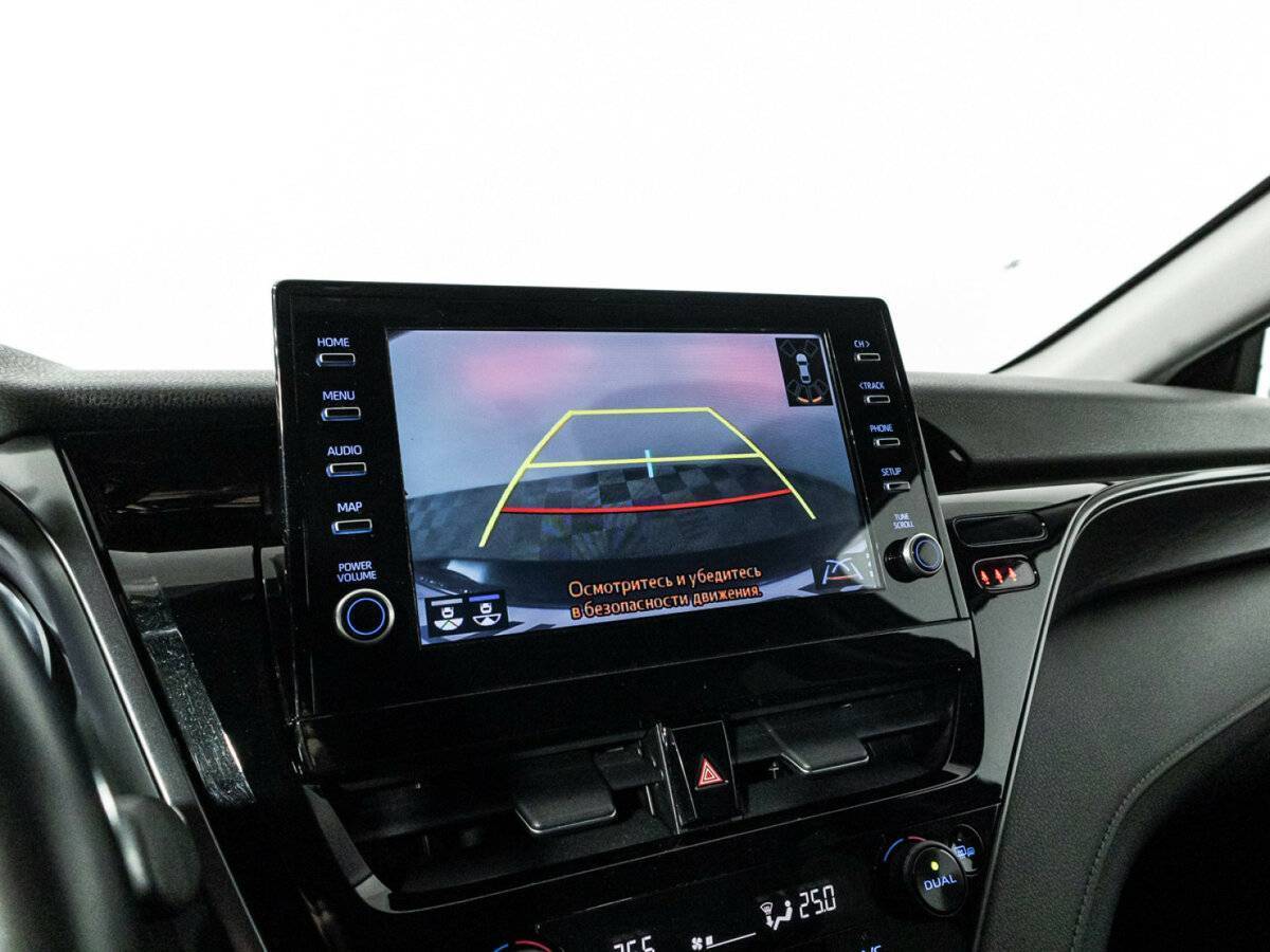 Toyota Camry 2021 года с пробегом. Фото: #15