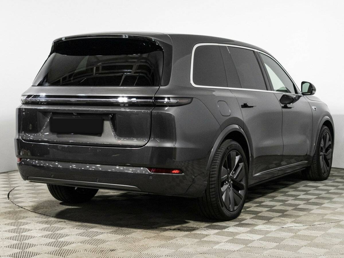 LiXiang L9 2023 года с пробегом. Фото: #3