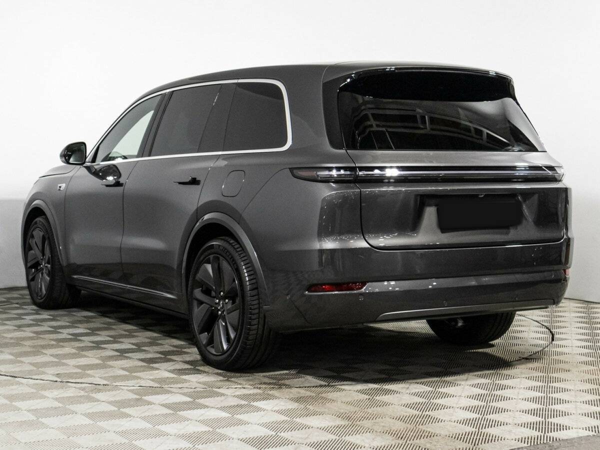 LiXiang L9 2023 года с пробегом. Фото: #5