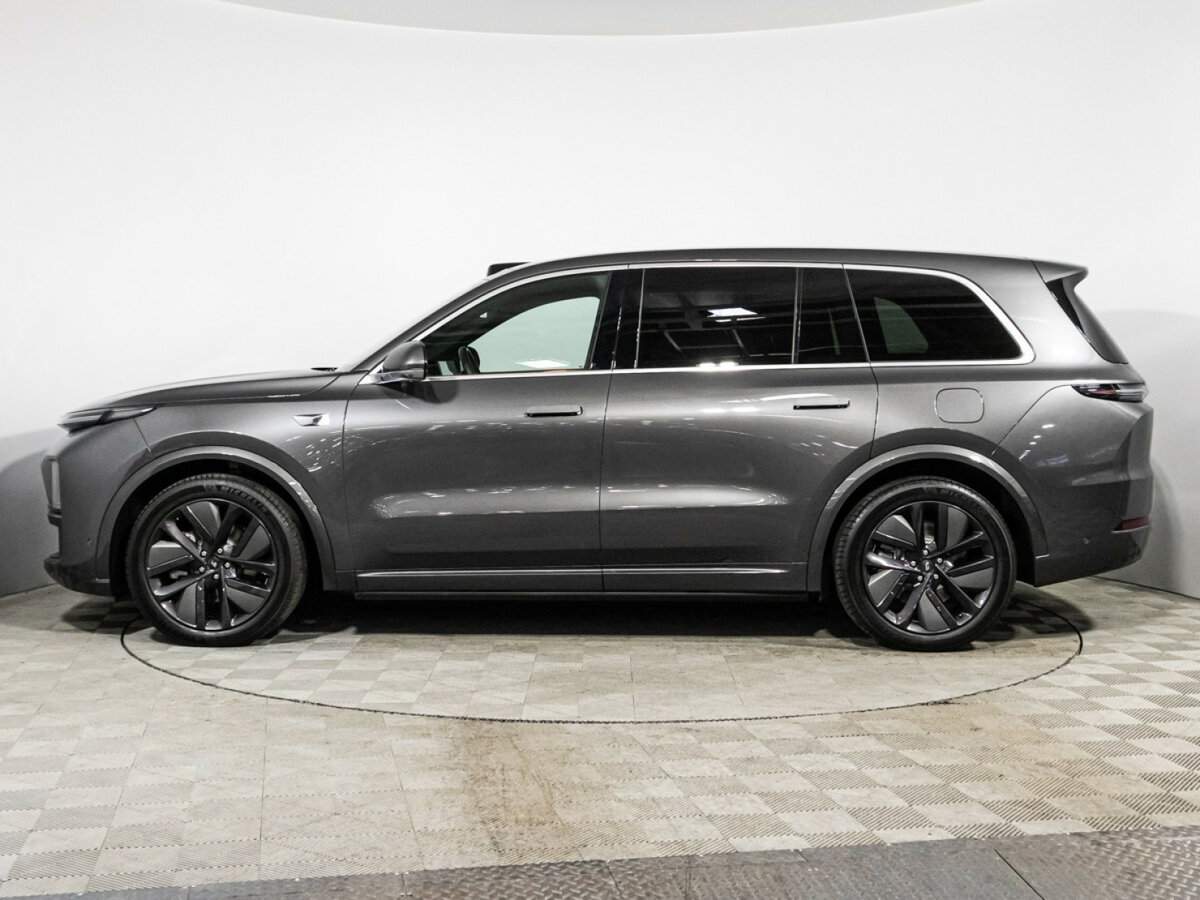 LiXiang L9 2023 года с пробегом. Фото: #6