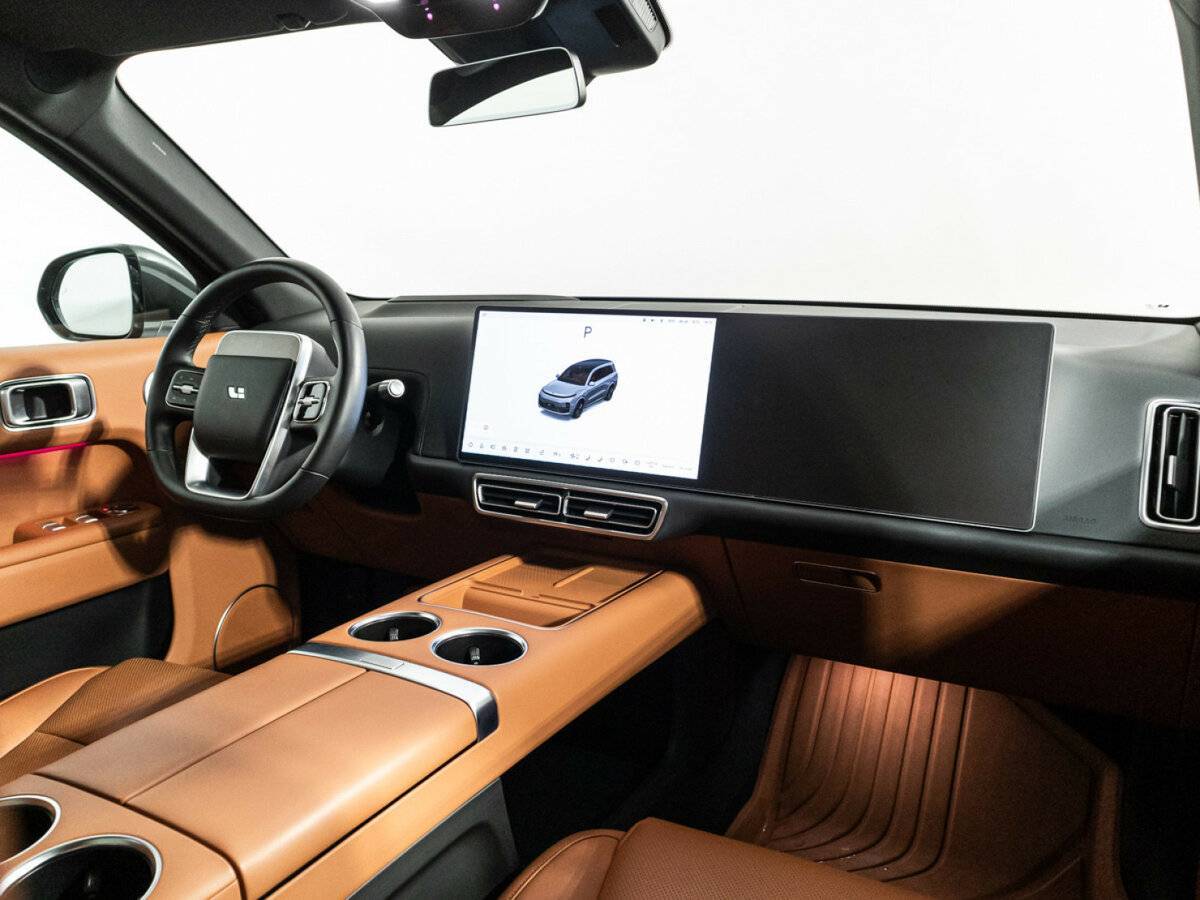 LiXiang L9 2023 года с пробегом. Фото: #7