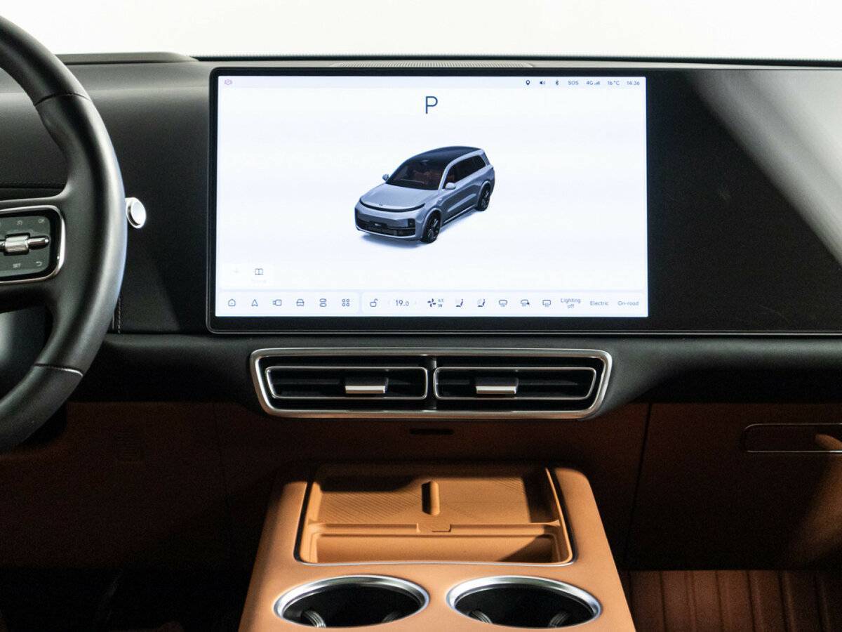 LiXiang L9 2023 года с пробегом. Фото: #12