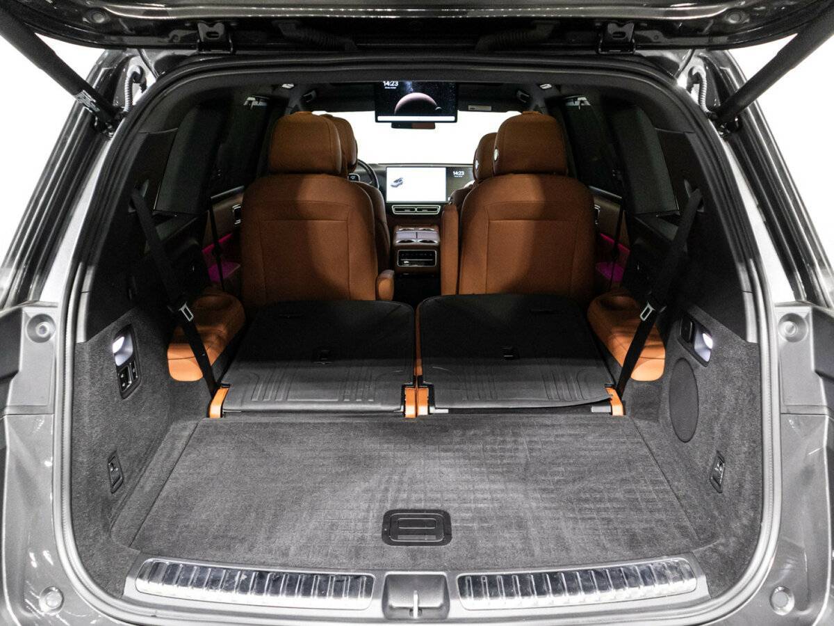 LiXiang L9 2023 года с пробегом. Фото: #13