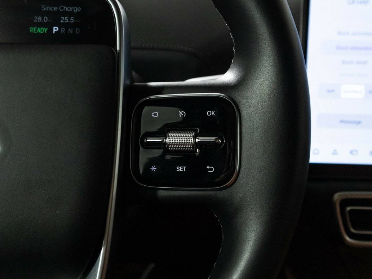 LiXiang L9 2023 года с пробегом. Фото: #26