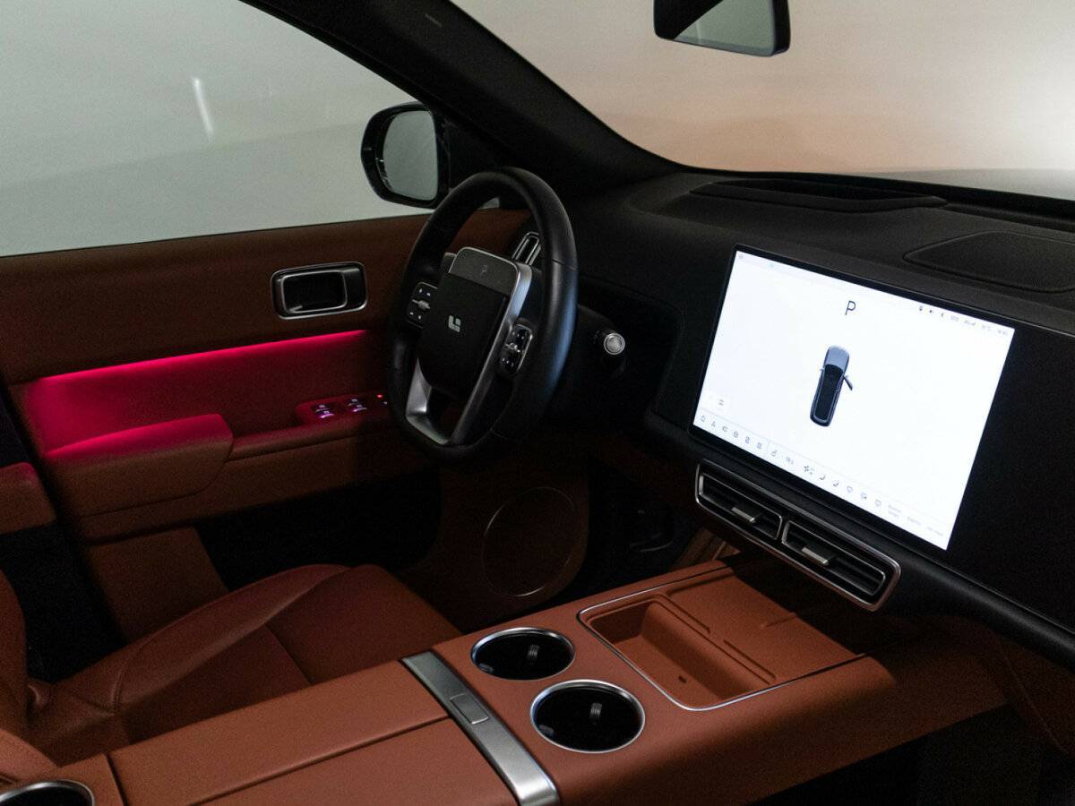 LiXiang L9 2023 года с пробегом. Фото: #29