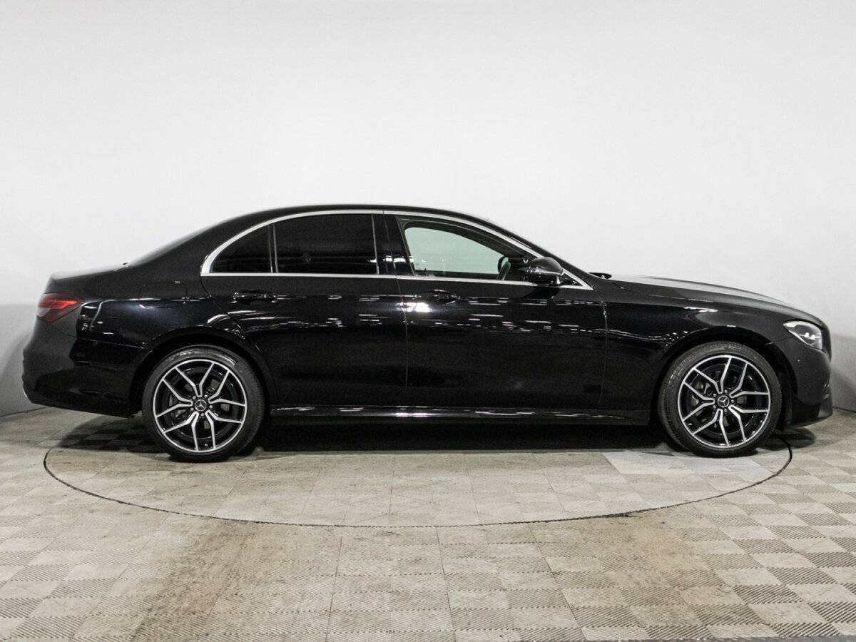 Mercedes-Benz E-Класс 2021 года с пробегом. Фото: #3