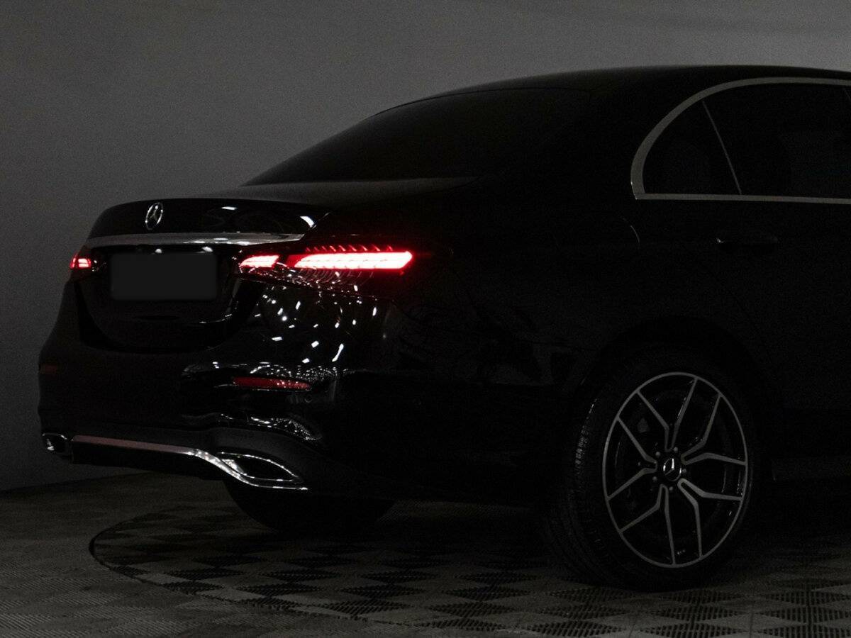 Mercedes-Benz E-Класс 2021 года с пробегом. Фото: #28