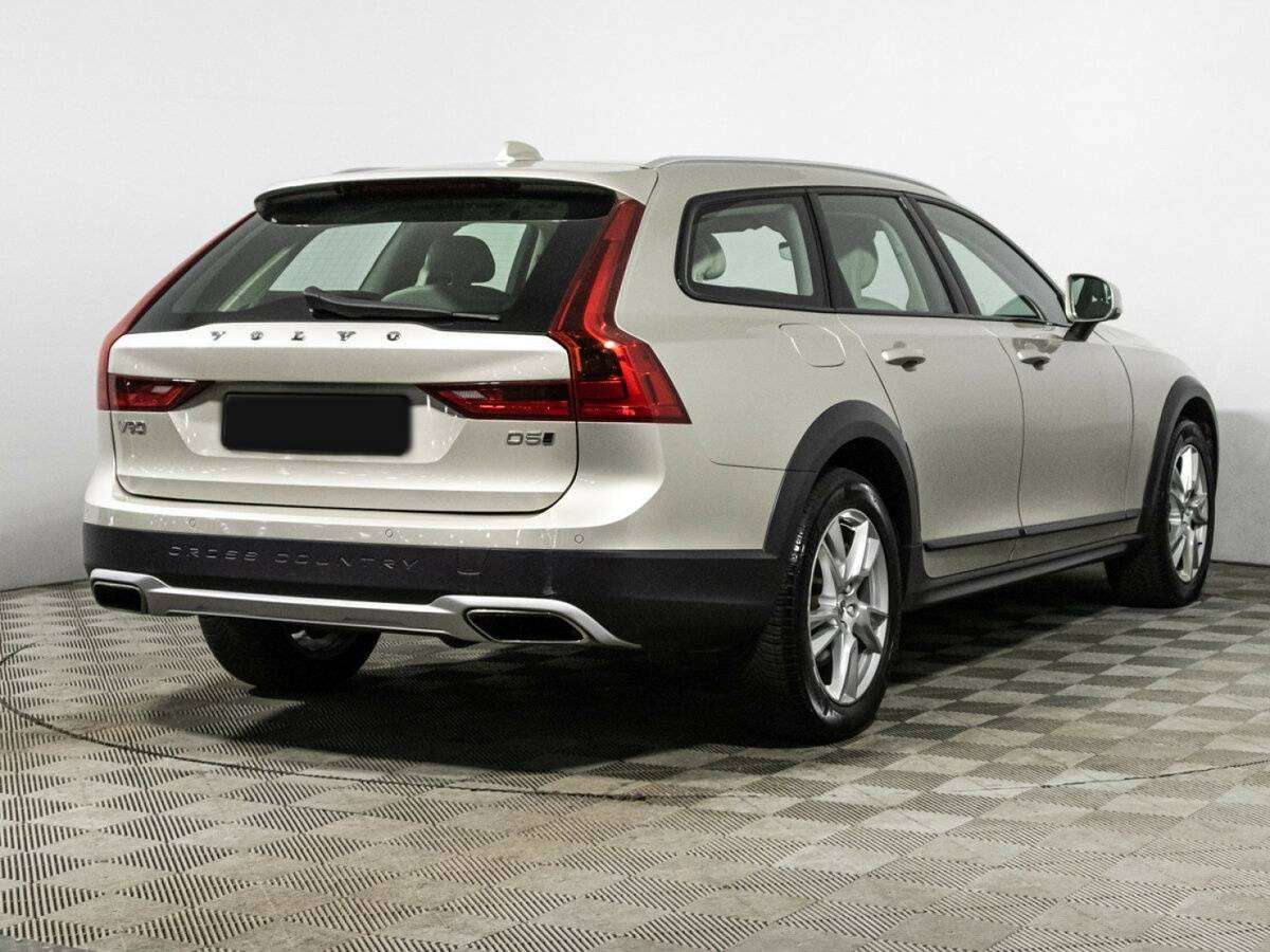 Volvo V90 Cross Country 2017 года с пробегом. Фото: #4