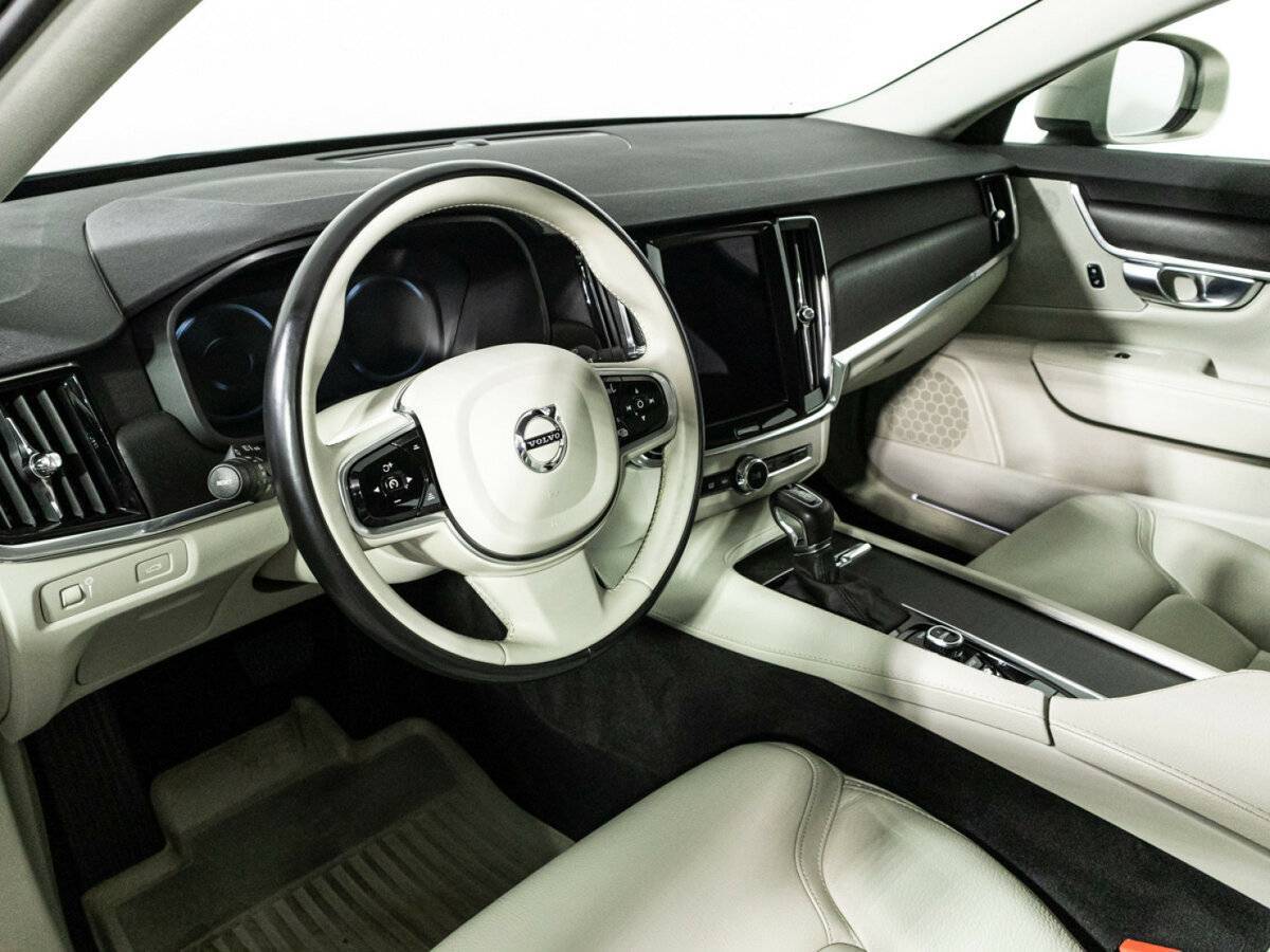 Volvo V90 Cross Country 2017 года с пробегом. Фото: #10