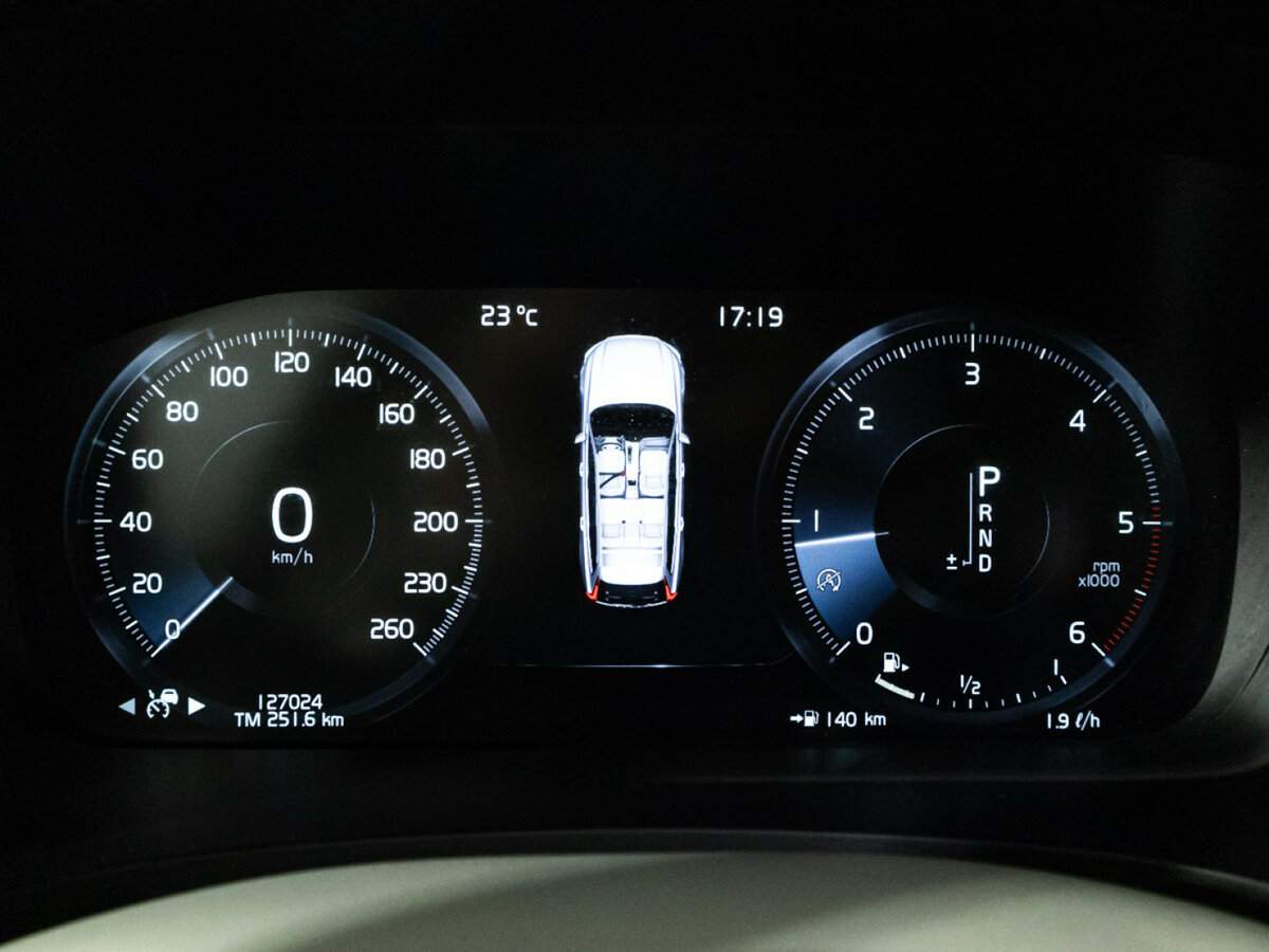 Volvo V90 Cross Country 2017 года с пробегом. Фото: #11