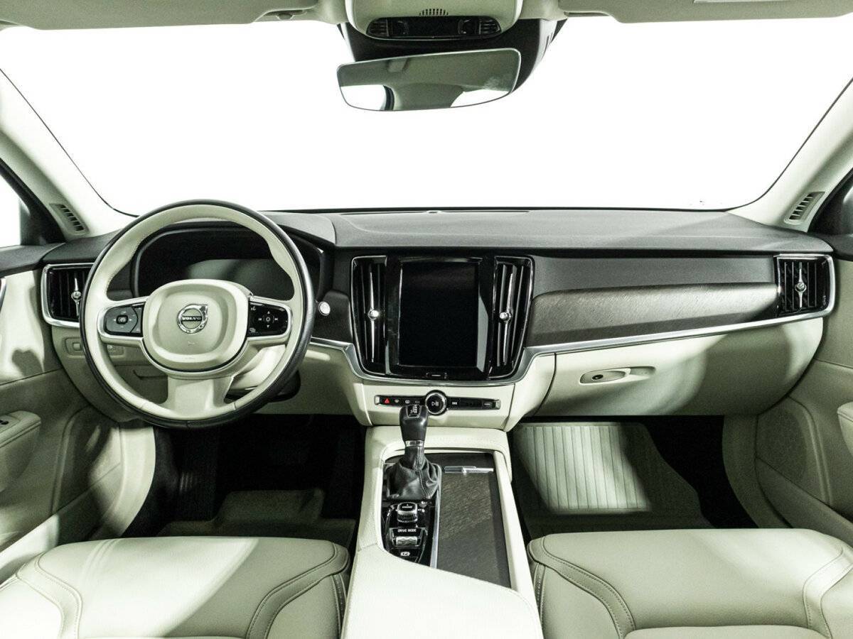 Volvo V90 Cross Country 2017 года с пробегом. Фото: #12